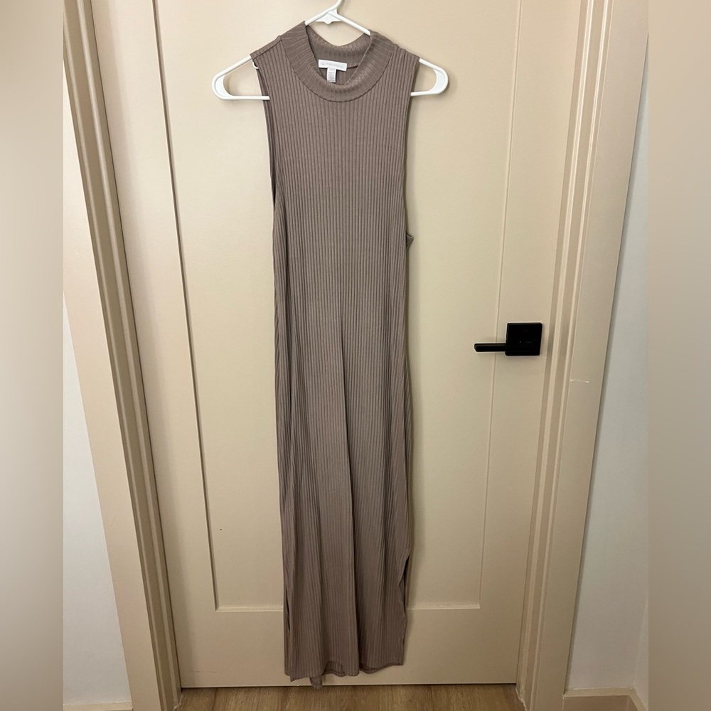 Beyond Yoga Sleeveless Beige Maxi Dress